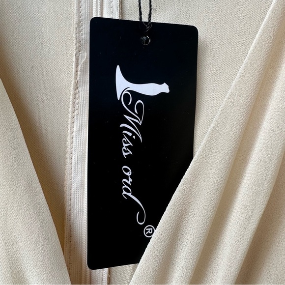 NWT Missord Cream Chiffon Ruffle Mini Dress XL Plunge V Neck Long Bell Sleeve - Picture 5 of 16